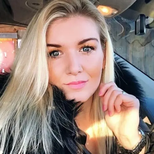 blondiie image 0
